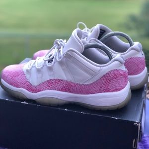 Retro 11 pink snakeskin